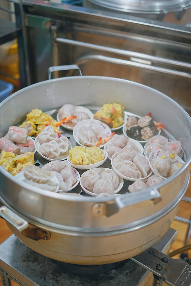 Điểm tâm vốn là một trong những món ăn đặc trưng của các khu phố người Hoa ở quận 5