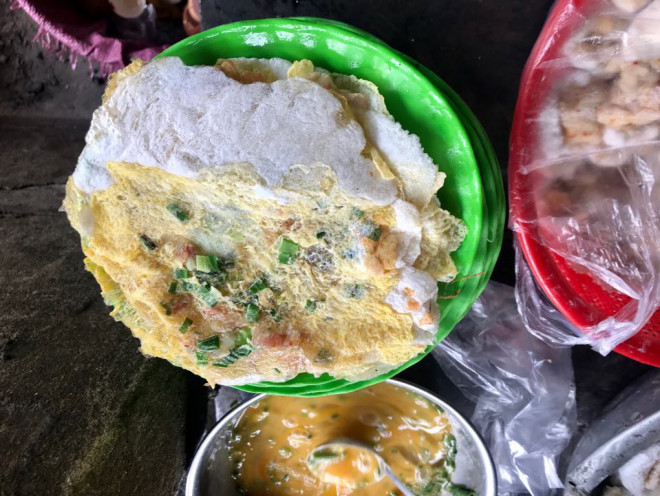 Bánh ép, ăn vài chục cái mới thỏa - 1