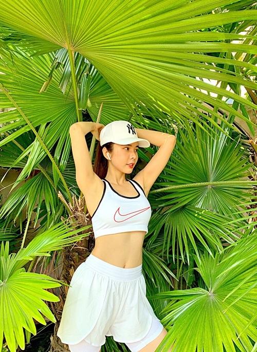 Hoa hậu Huỳnh Vy tập yoga và gym 6 buổi mỗi tuần - 4