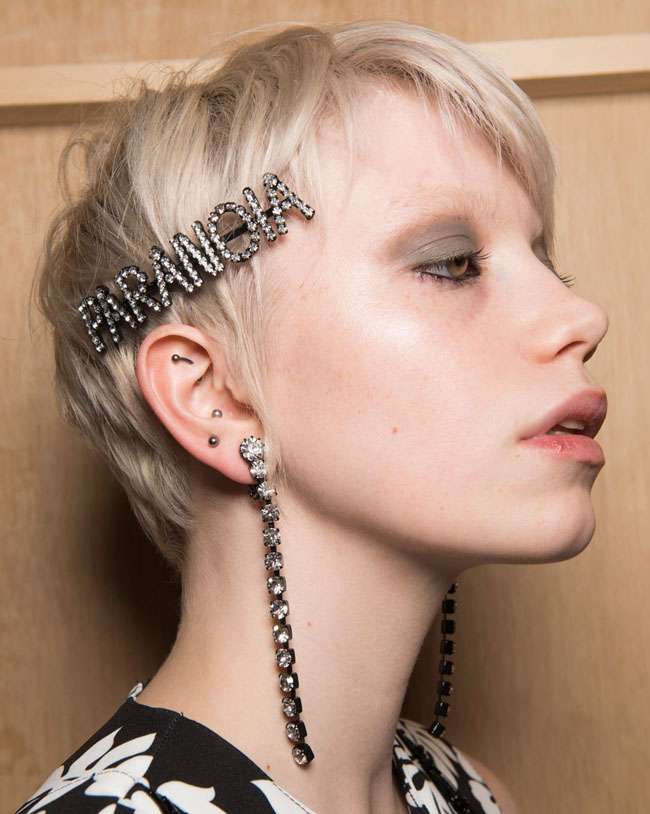 13 kiểu tóc mới lạ giúp nàng thêm xinh đẹp, cuốn hút đón năm mới - 10