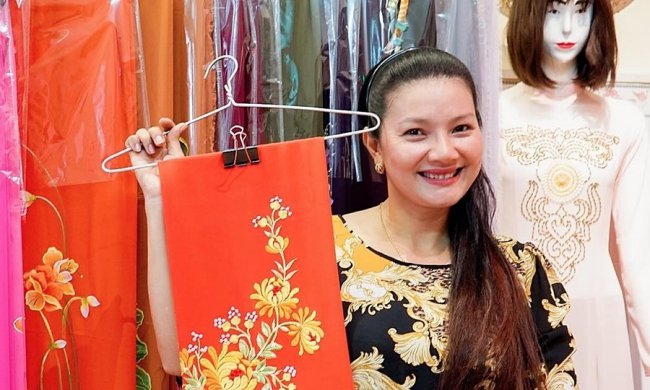 Kiều Trinh mở tiệm may ở Sài Gòn trong 2 năm qua bên cạnh công việc diễn viên để kiếm thêm thu nhập, trang trải cuộc sống.