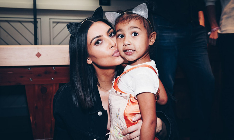 Con gái của Kim Kardashian được ví như một nàng công chúa.