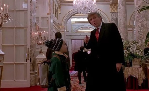 Ông Trump xuất hiện trong cảnh phim Ở nhà một mình 2.