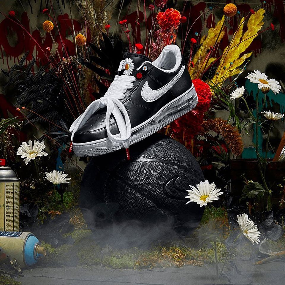 Cuối cùng, dường như G-Dragon muốn nói về sự tác động của anh đối với những người xung quanh, ảnh hưởng đến các idols khác và hi vọng mình truyền cảm hứng cho họ.