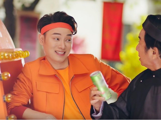 Giải trí - Lạ như Trúc Nhân: “Chuyện cũ” như sắt vụn ve chai mà anh chàng vẫn thu mua rình rang trong MV mới