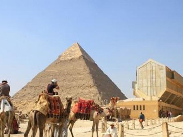 Du lịch - Những câu chuyện quanh Kim tự tháp