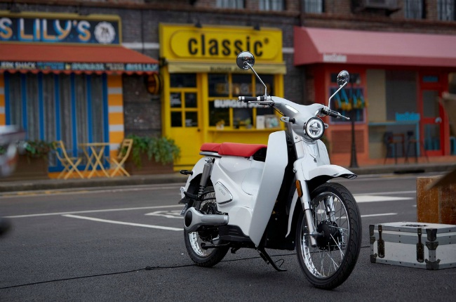Lí do vì xe của Zongshen, Trung Quốc nhìn rất giống với mẫu xe huyền thoại Super Cub C125 đời mới.