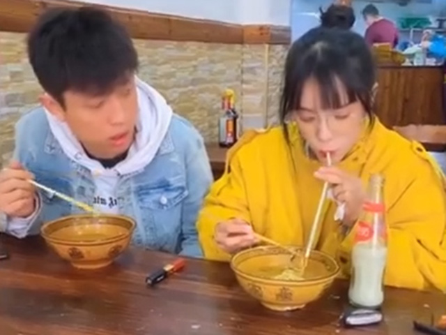 Video Clip Cười - Những người có IQ "vô cực" mới có thể làm được việc này