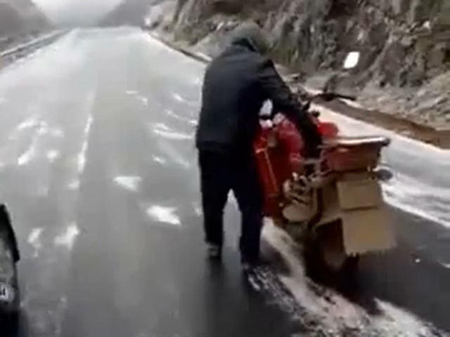 Video Clip Cười - Mùa đông thì có gì vui?