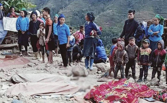 Hiện trường vụ sập nhà. Ảnh: Thị Xuân.