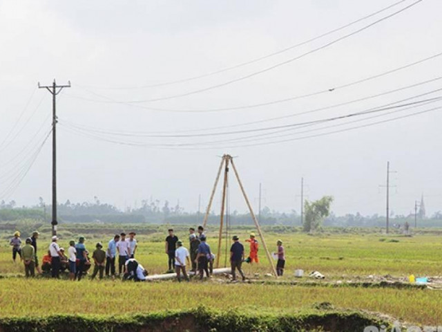 Tin tức trong ngày - Vụ điện phóng chết 4 công nhân: Khởi tố Phó Giám đốc Điện lực Hà Tĩnh