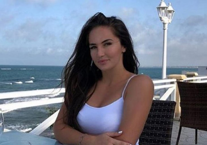 Diana Avsaragova sở hữu gương mặt và cơ thể quá đẹp