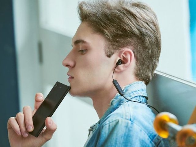 Đây là những tai nghe không dây giá rẻ, pin ”khỏe” để du Xuân 2020