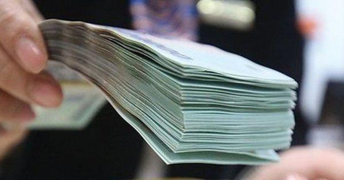 Kinh doanh - Tiếp tục giảm trần lãi suất tiết kiệm