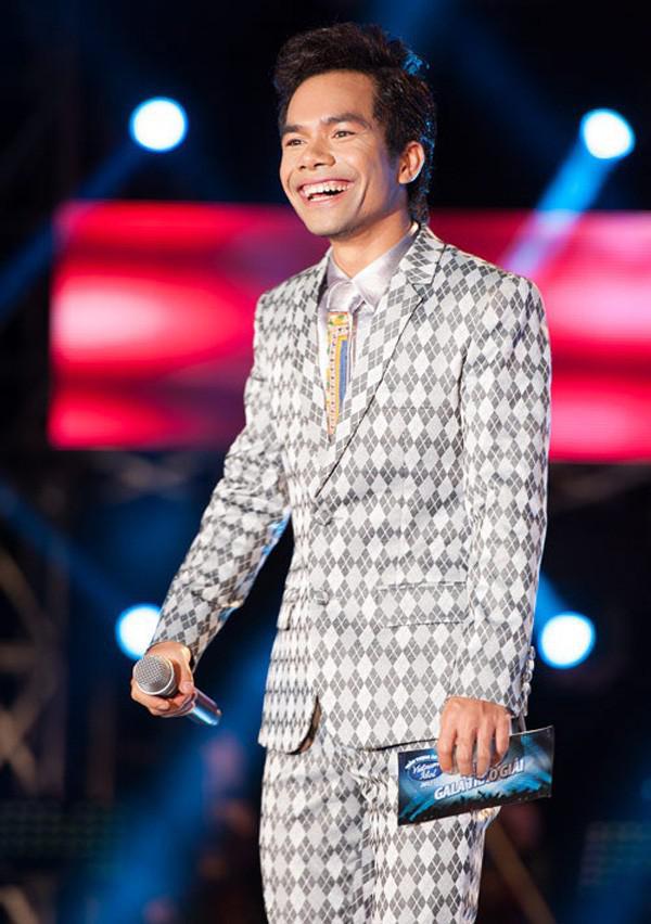 Ya Suy trên sân khấu đêm Gala cuộc thi "Vietnam Idol".