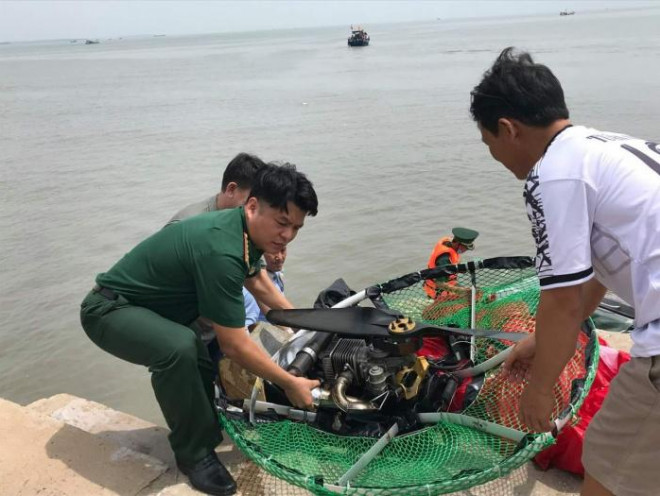 Bộ đội Biên phòng kịp thời giải cứu nạn nhân rơi xuống biển Cần Giờ.