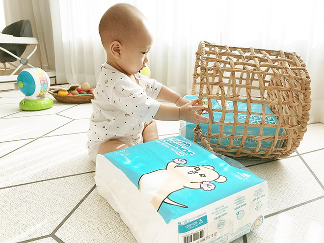 Trung bình 1 ngày mẹ nên thay từ 3-4 miếng bỉm cho bé