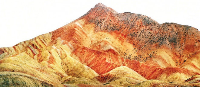 Ngắm ngọn núi đa sắc màu như cầu vồng ở Trung Quốc - 2