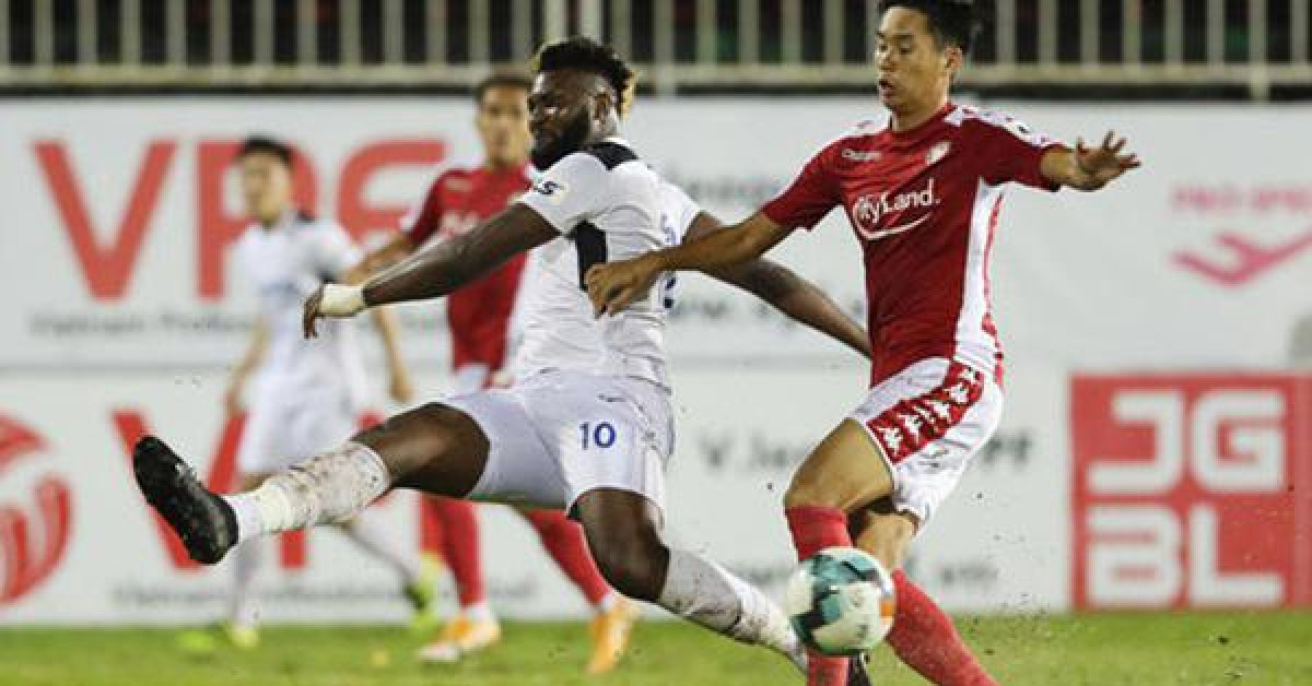 Bóng đá - Lượt về V-League né khán giả