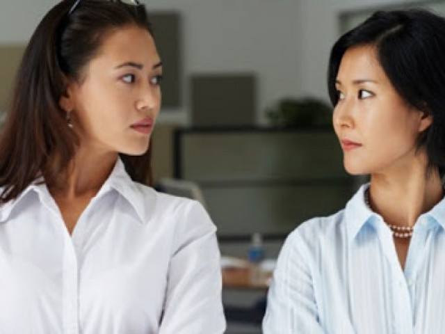 Bạn trẻ - Cuộc sống - Sống chung với mẹ chồng, vợ tôi tự do, ăn chơi "bạt mạng"