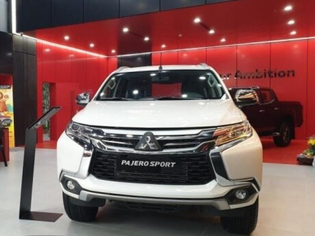 Ô tô - Hàng loạt mẫu xe đời 2019 giảm giá kịch sàn để dọn kho, đón phiên bản mới