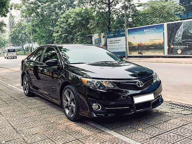 Ô tô - Toyota Camry SE đời 2012 rao bán giá bằng xe Mazda 3 mới
