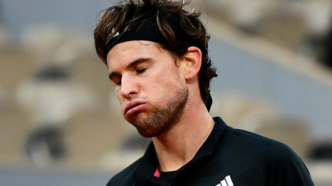 Thiem thua sốc tại Roland Garros thừa nhận &#34;kiệt sức&#34;, Schwartzman nói gì? - 1