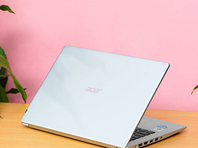 Công nghệ thông tin - Thế Giới Di Động “cực tâm lý”, tân sinh viên không cần báo điểm vẫn sắm được laptop với giá rẻ không tưởng