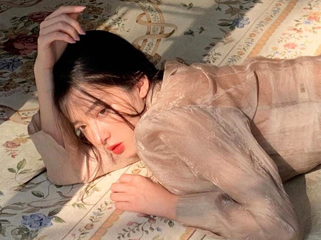 Làm đẹp - "Nữ thần bóng rổ" gây xôn xao vì quá xinh đẹp, chân dài hơn người