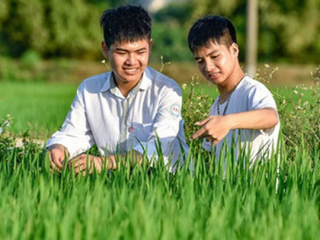 Bạn trẻ - Cuộc sống - Nam sinh được bạn cõng 10 năm: “Cảm ơn mọi người! Chúng em đã sẵn sàng cho những hành trình mới!”