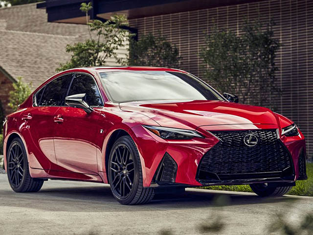 Lexus IS 2021 chốt giá hơn 800 triệu đồng tại Bắc Mỹ