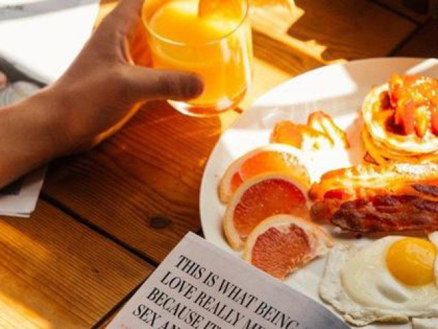 Sức khỏe đời sống - Ăn 4 loại thực phẩm này khi đói chẳng khác nào bạn đang trực tiếp "uống dầu mỡ", bất ngờ nhất là số 4