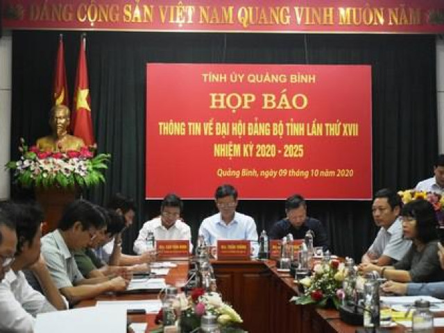 Tin tức trong ngày - Hủy tư cách đại biểu 2 lãnh đạo bị "đưa nhầm" vào danh sách dự Đại hội Đảng bộ Quảng Bình