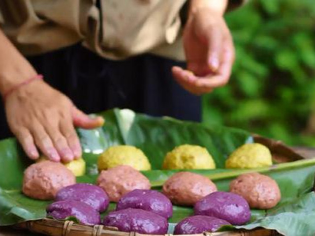 Ẩm thực - Độc đáo bánh giầy ngũ sắc