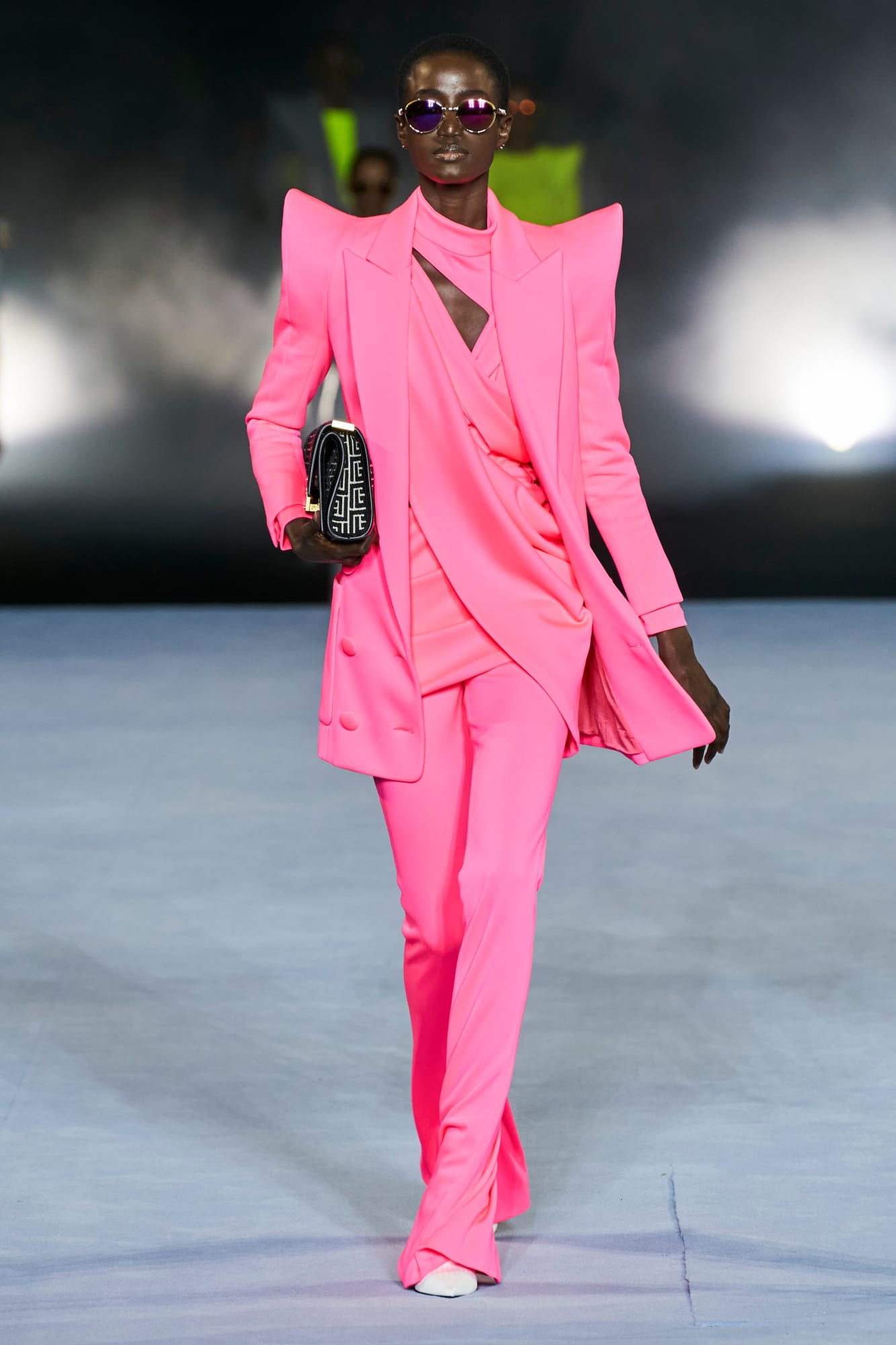 7 xu hướng cực đỉnh có mặt trong tuần lễ thời trang Paris - 8