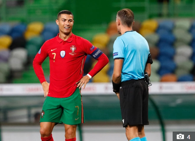 Ronaldo nối tiếp vận đen: Siêu biệt thự bị trộm viếng thăm, thiệt hại ra sao? - 1