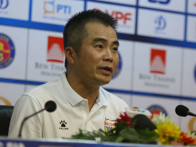 Bóng đá - HLV Hồng Lĩnh Hà Tĩnh muốn có 10 phút bù giờ trước Sài Gòn