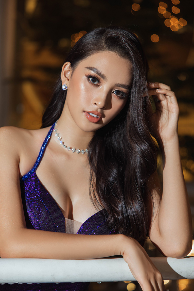 Hoa hậu Việt Nam 2018 Trần Tiểu Vy đẹp rạng ngời trong vai trò đại sứ thương hiệu Go Spring