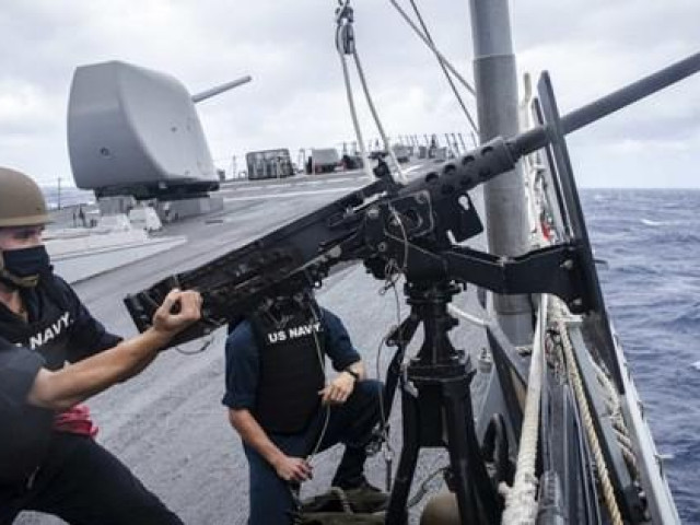 Thế giới - Tàu khu trục Mỹ đến gần quần đảo Hoàng Sa