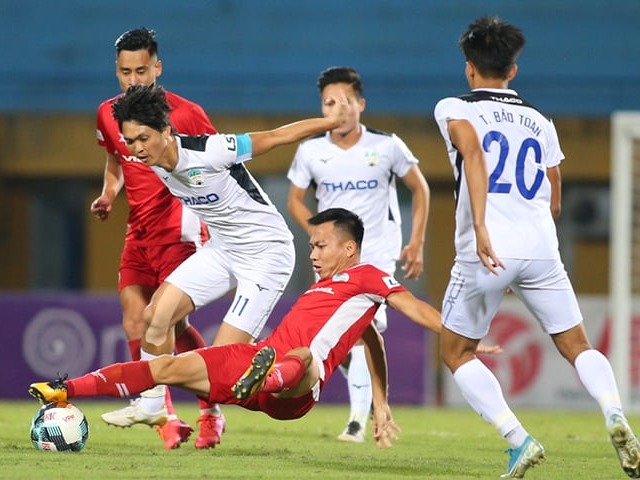 Bóng đá - HAGL thảm bại ở V-League, Bửu Ngọc "ói" bóng như thủ môn Ngoại hạng Anh