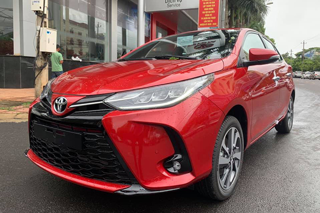 Ảnh thực tế Toyota Yaris 2021 vừa về Việt Nam - 1