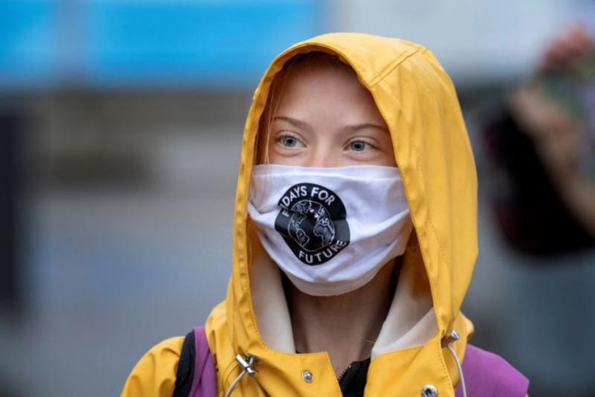 Nhà hoạt động môi trường Greta Thunberg tại một cuộc biểu tình Fridays For Future bên ngoài Quốc hội Thụy Điển ở TP Stockholm hôm 9-10. Ảnh: Jessica Gow /TT News Agency/REUTERS.