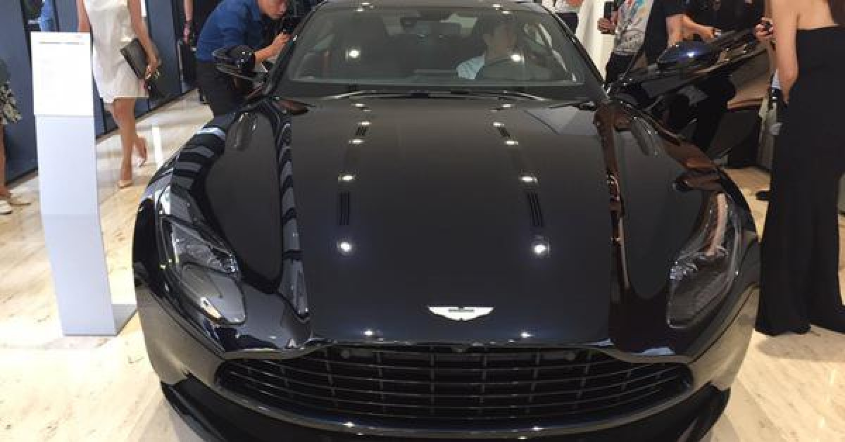 Thị trường - Tiêu dùng - Xe sang vẫn hút người mua