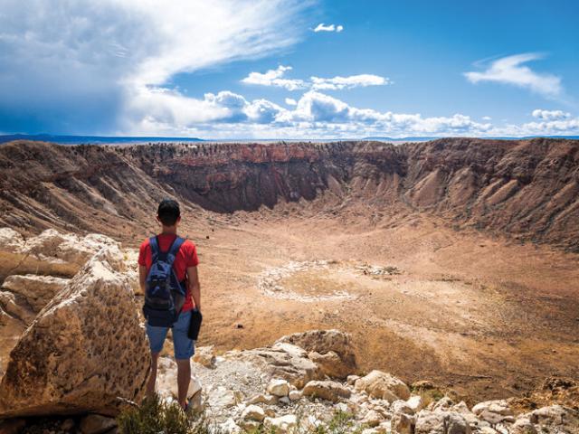 Media - Hố thiên thạch 50.000 năm tuổi nhìn từ trên cao