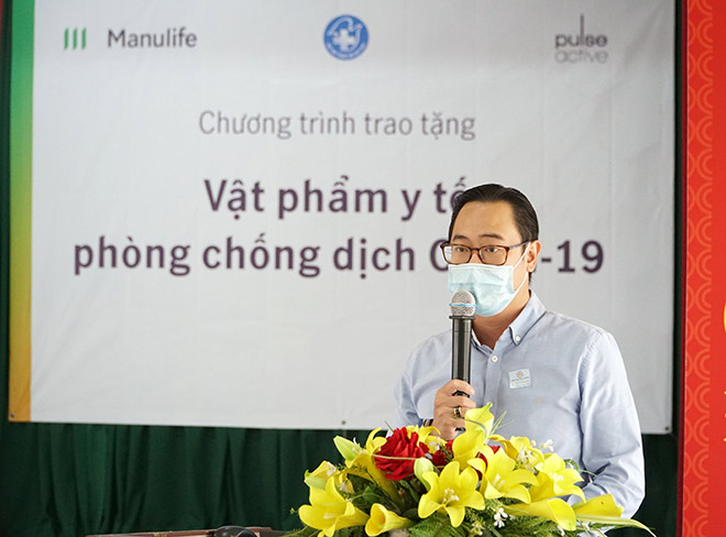Manulife Việt Nam đóng góp gần 3.5 tỷ đồng vật phẩm y tế cho tuyến đầu chống dịch - 2