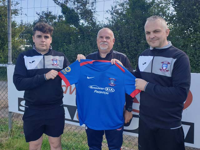 Bóng đá - Choáng váng CLB “tí hon” Stoke tệ nhất nước Anh: 10 trận lọt lưới 122 bàn