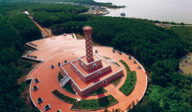 Cột cờ Hà Nội ở Mũi Cà Mau.