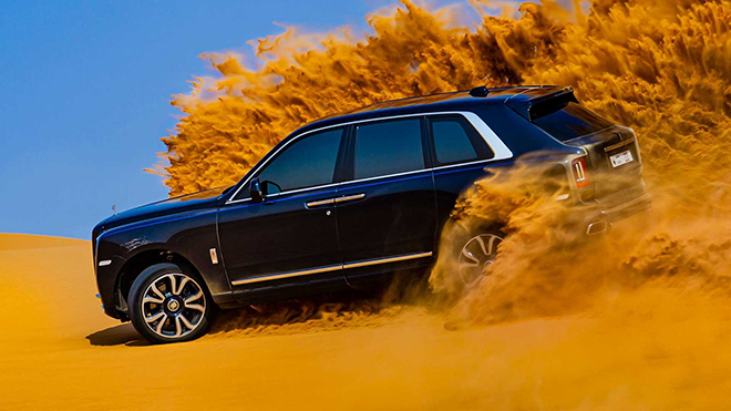 Xe "đại gia" Rolls-Royce Cullinan hơn 41 tỷ đồng off-road trên sa mạc - 12