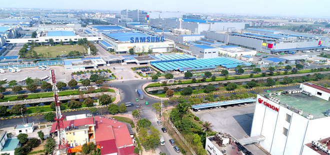 Các khu công nghiệp tại Yên Phong đang thu hút hàng trăm nghìn chuyên gia, kỹ sư đến làm việc, sinh sống