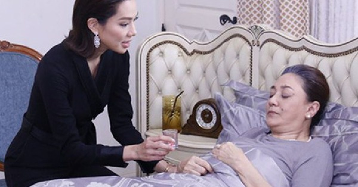 Bạn trẻ - Cuộc sống - 7 năm làm dâu, mẹ chồng khắt khe vô cùng, song lúc hấp hối bà lại đặt vào tay tôi một thứ khiến tôi thẫn thờ bật khóc